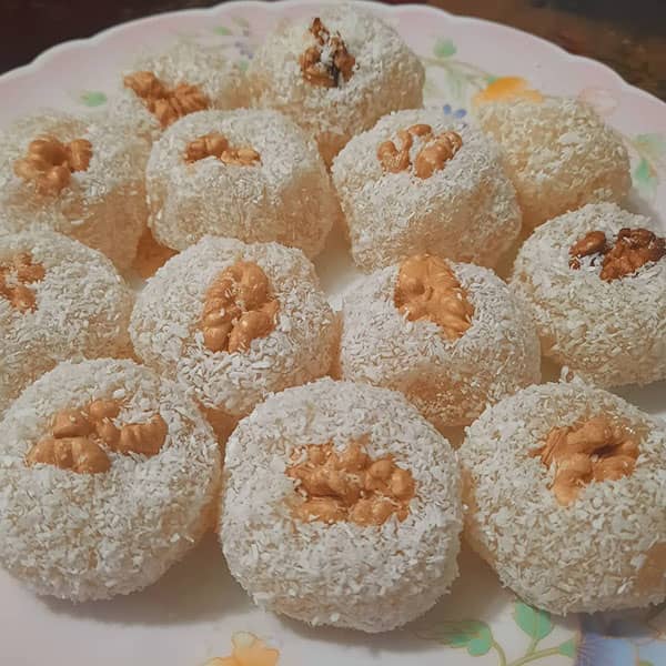 طرز تهیه باسلوق گردویی با شیره انگور ژله ای رولتی با نشاسته خانم جمشیدیان کشدار با ژلاتین