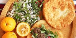 طرز تهیه نان پیاز ساده به روش خانگی با طعم و رنگ عالی