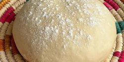 طرز تهیه خمیر پیتزا جادویی با پف زیاد و طعم بسیار عالی