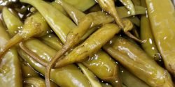 طرز تهیه ترشی فلفل سبز تند به روش بازاری و با طعم عالی