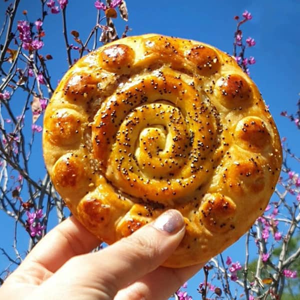 طرز تهیه کلوچه فومن