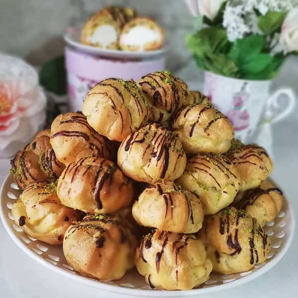 طرز تهیه نان خامه ای