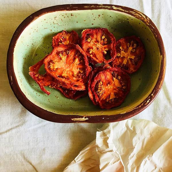 طرز تهیه گوجه فرنگی خشک شده