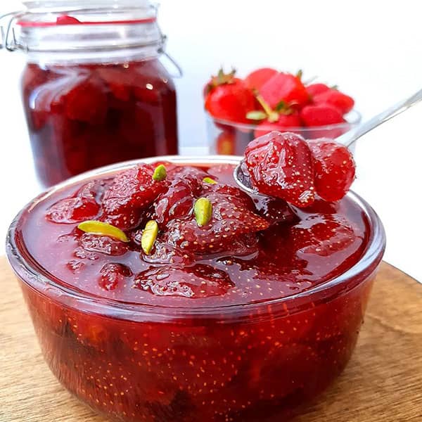 طرز تهیه مربای توت فرنگی