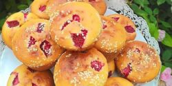 طرز تهیه کاپ کیک توت فرنگی ساده با طعم بسیار عالی
