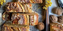 طرز تهیه کیک موز گردو مجلسی با طعم بسیار عالی