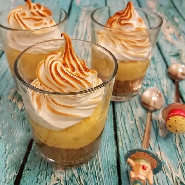 طرز تهیه دسر فروت مرنگ