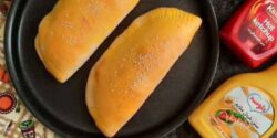 طرز تهیه پیتزا کالزونه به روش ایتالیایی و با طعم بسیار عالی