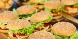 طرز تهیه همبرگر مرغ به روش رستورانی و با طعم بسیار عالی