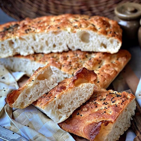 طرز تهیه نان فوکاچیا