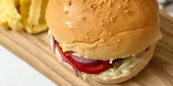 طرز تهیه همبرگر بوقلمون خانگی با طعم بسیار عالی