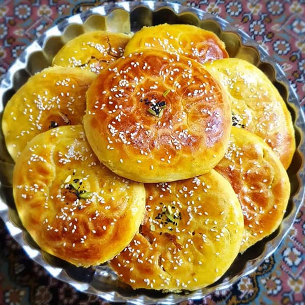 طرز تهیه فطیر مغزدار