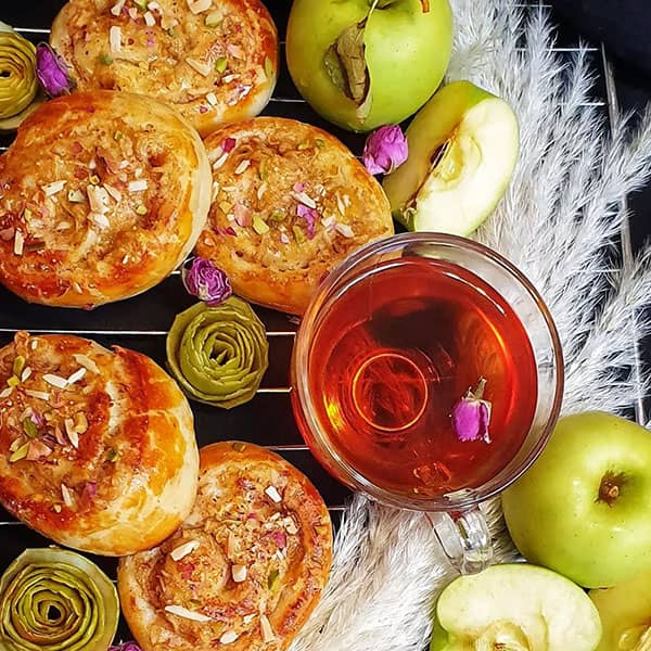 طرز تهیه رول سیب دارچین