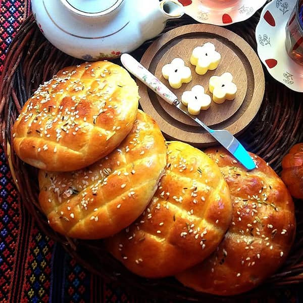 طرز تهیه نان شیر