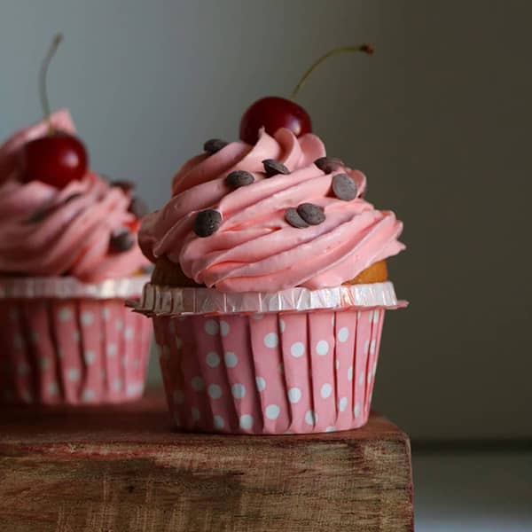 طرز تهیه مافین آلبالویی
