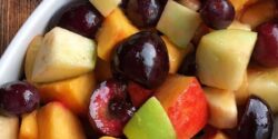 طرز تهیه سالاد میوه تابستانی خوشمزه و مجلسی با میوه های فصل