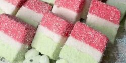 طرز تهیه پف پفی یلدایی خوشمزه و فوری، مناسب برای دورهمی ها
