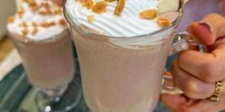 طرز تهیه میلک شیک اسنیکرز خوشمزه و لاکچری در خانه