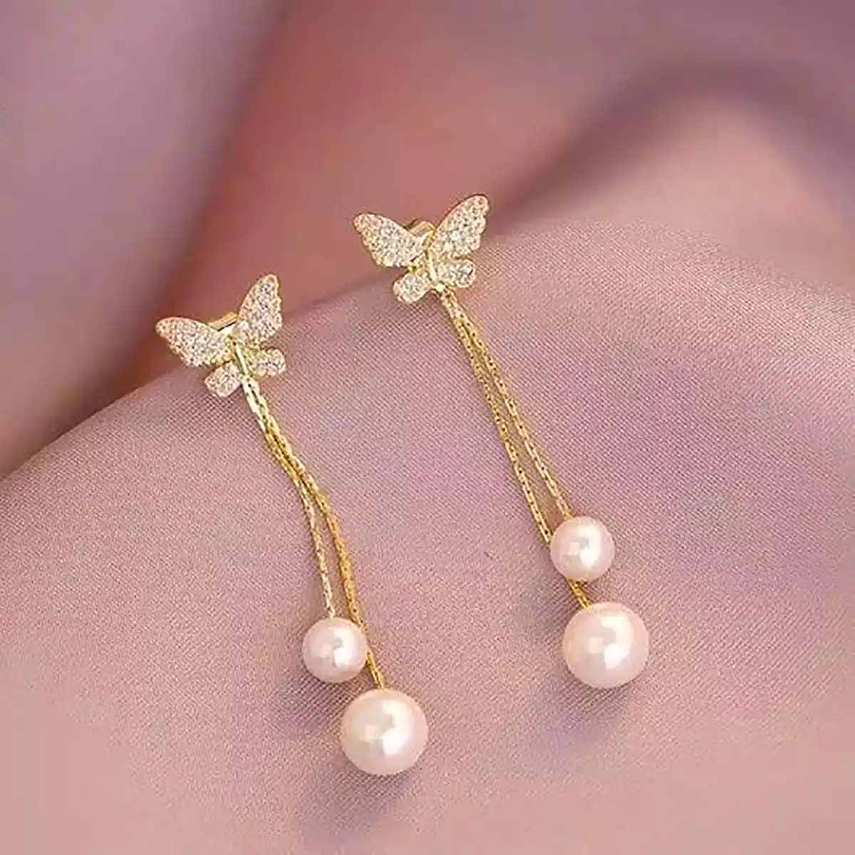 گوشواره سوارسکی پروانه ای