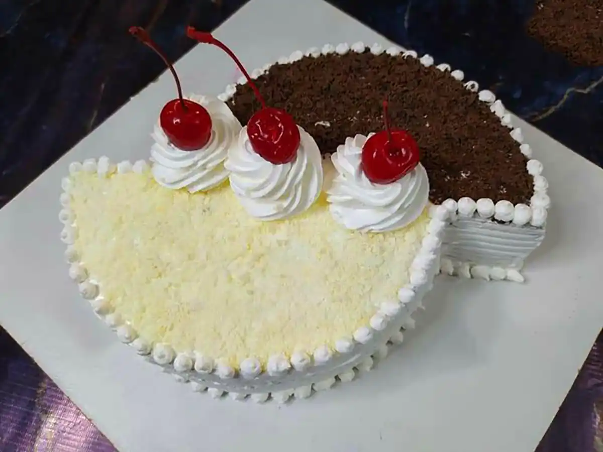 کیک تولد ساده خونگی