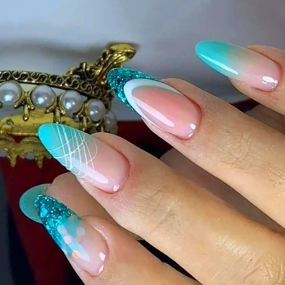 ناخن آمبره دو رنگ سبز