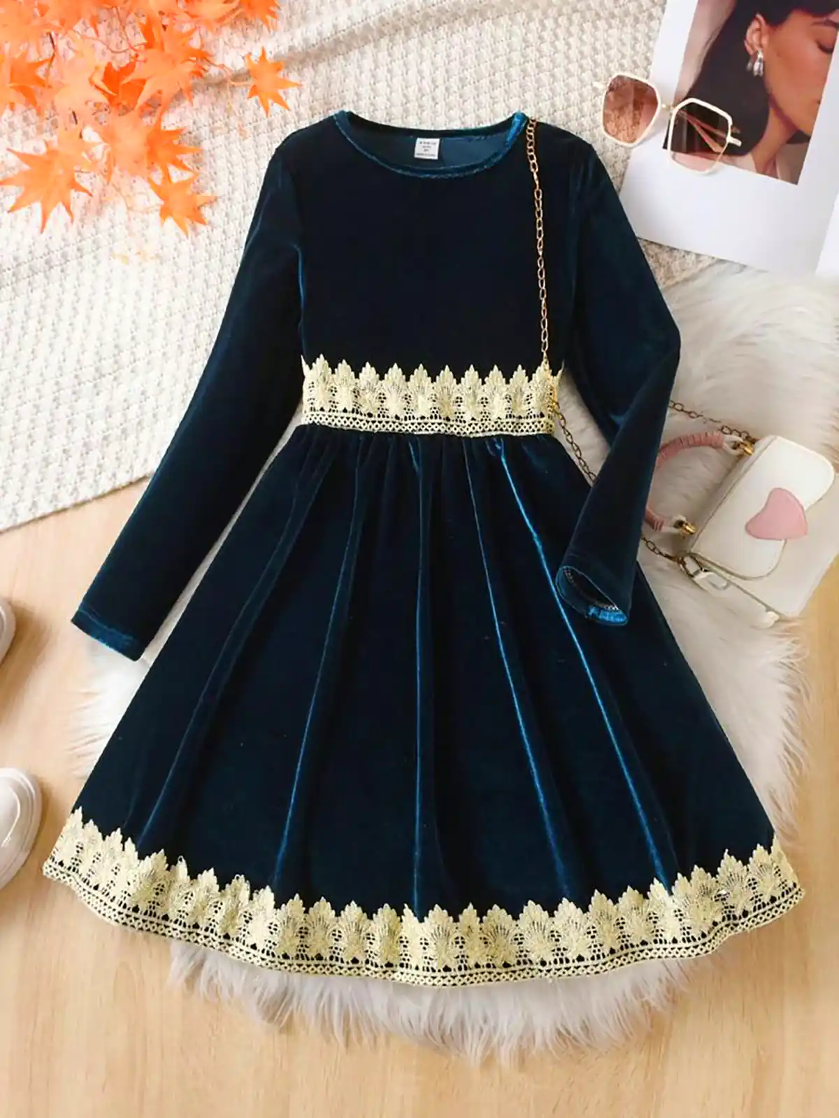 پیراهن چیندار مخمل بچگانه