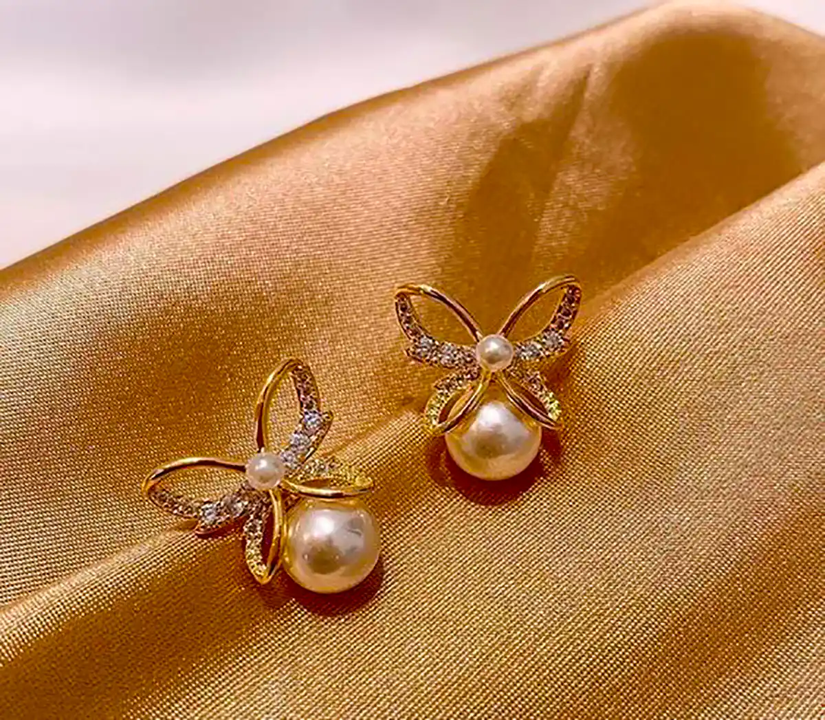 گوشواره طلا میخی زنانه