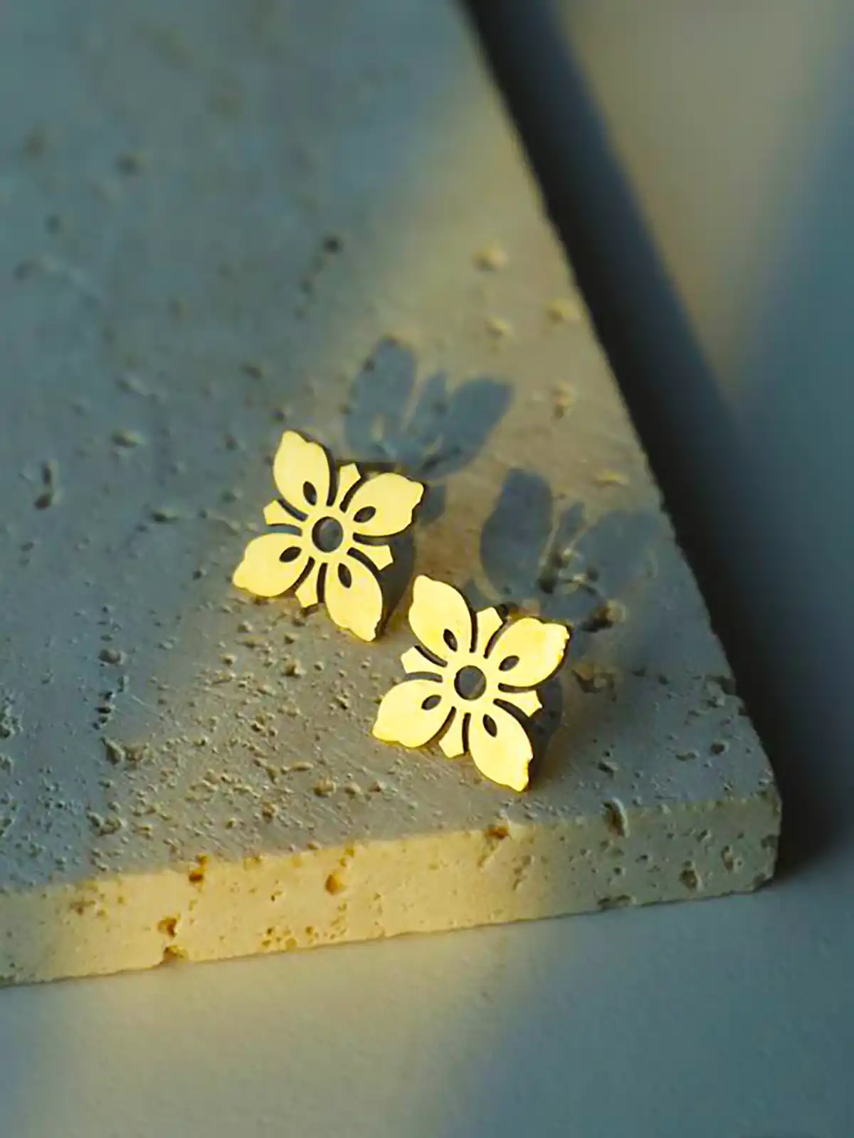 گوشواره طلا میخی زنانه