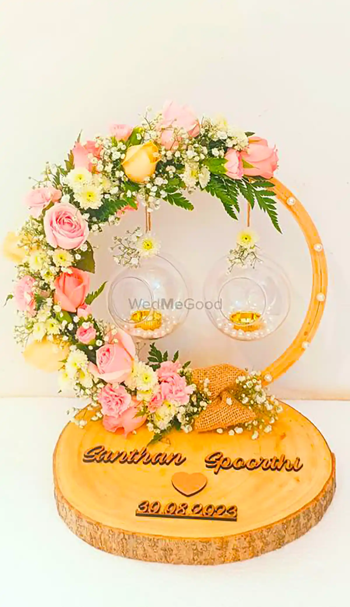 استند حلقه ازدواج خاص