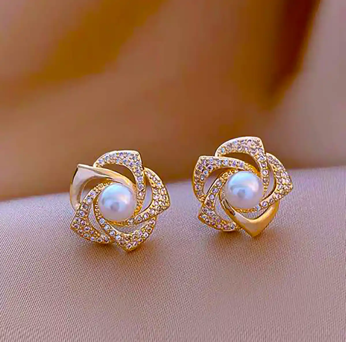 گوشواره طلا زنانه مرواریدی