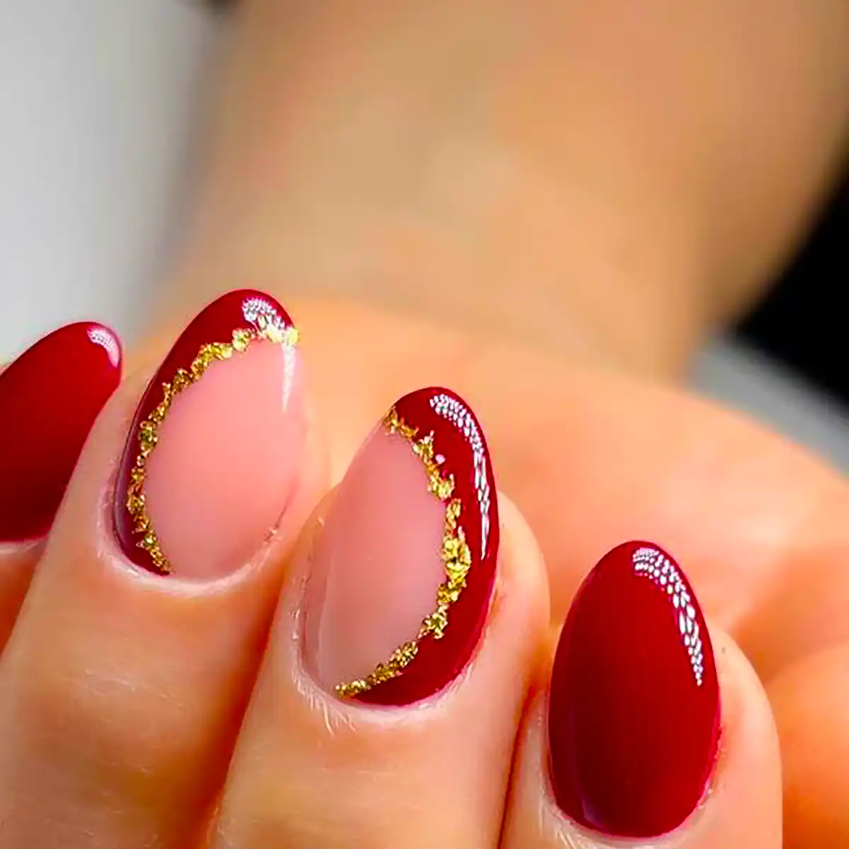طراحی ناخن قرمزجذاب