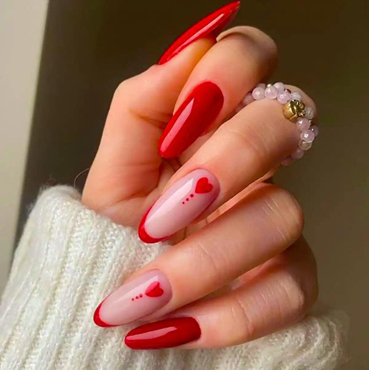 طراحی ناخن قرمزجذاب