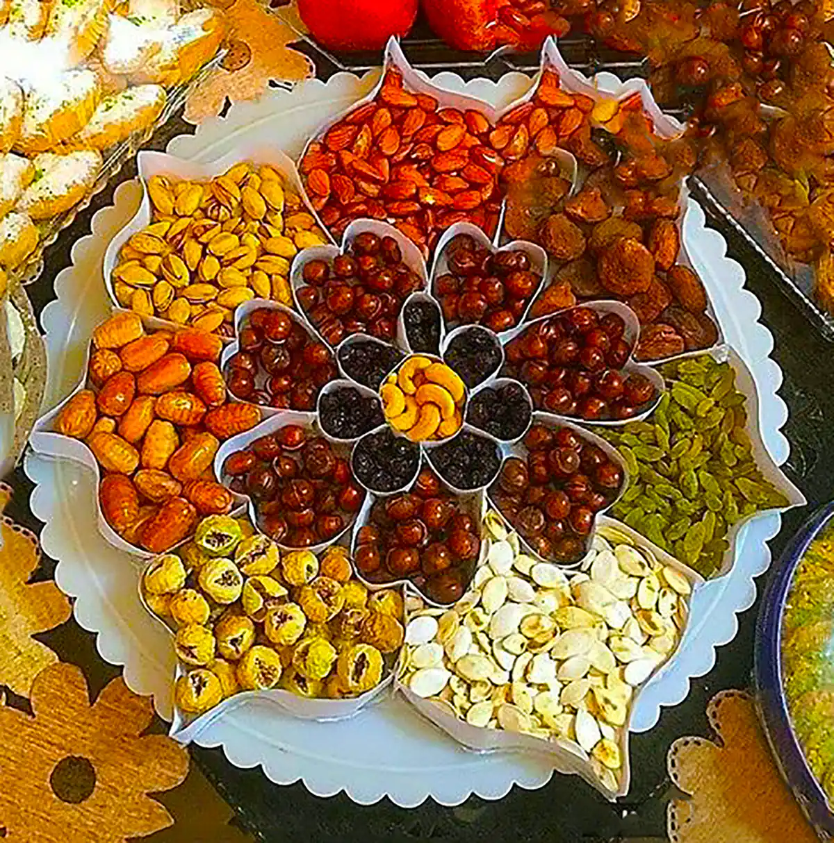 تزئین آجیل شیک