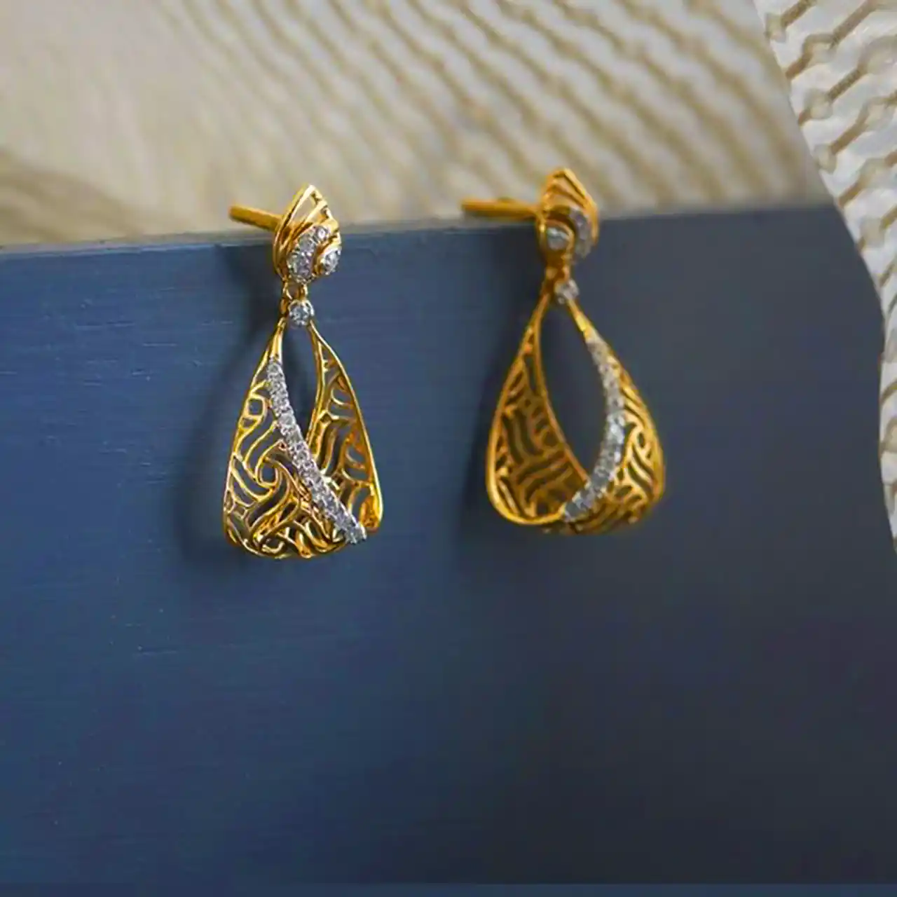 گوشواره سلطنتی طلا 