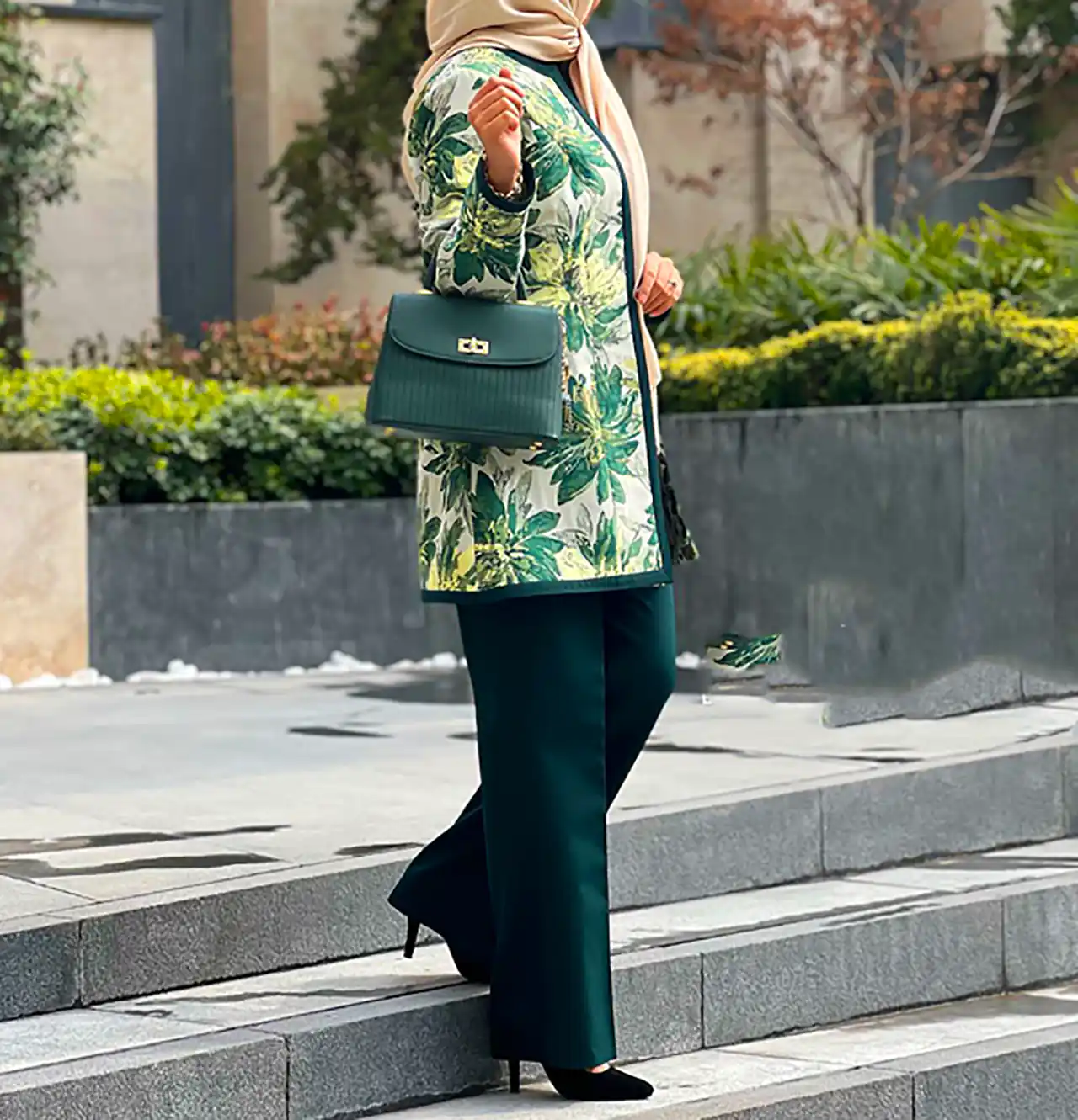 مانتو نخی سبک ایرانی مدرن