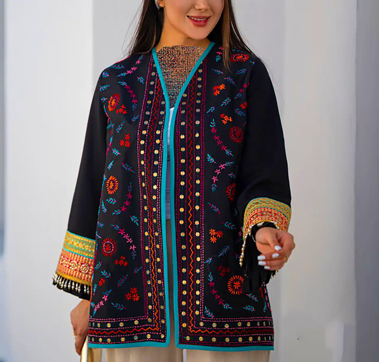 مانتو سنتی سوزن دوزی