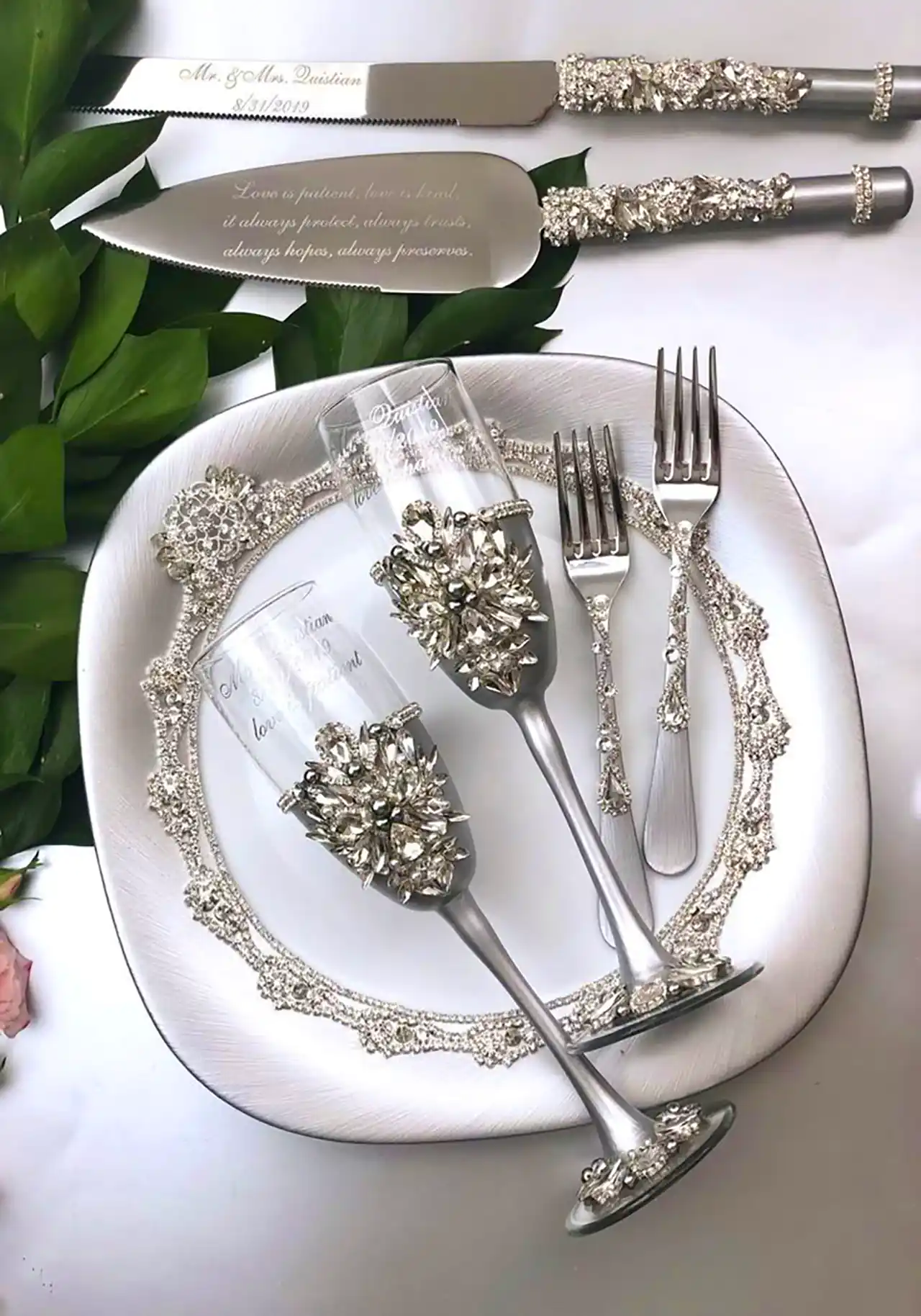 ست قاشق چنگال برای سفره عقد