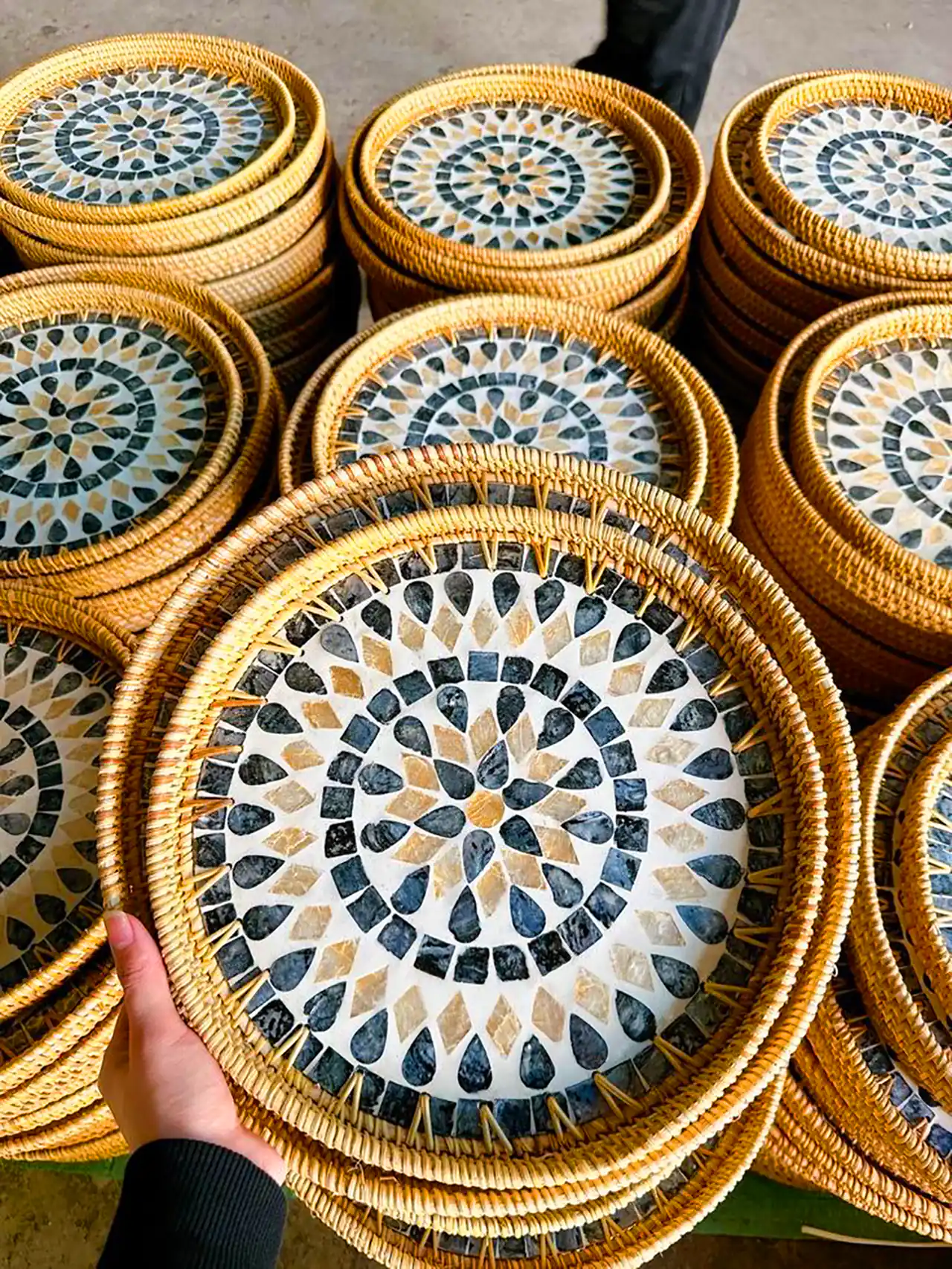 ظرف چینی فانتزی گل سرمه ای