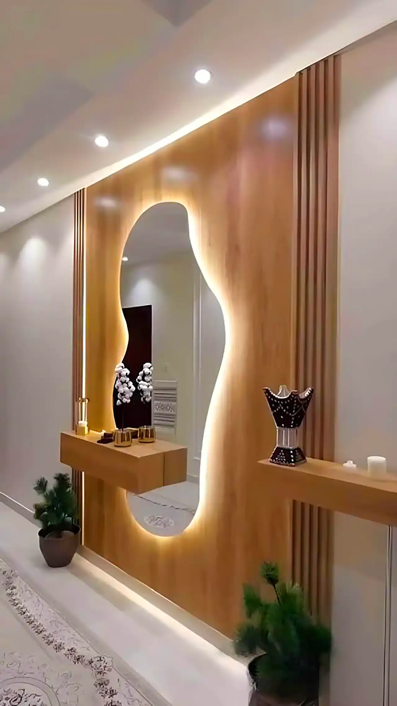 آینه فانتزی با نور ملایم