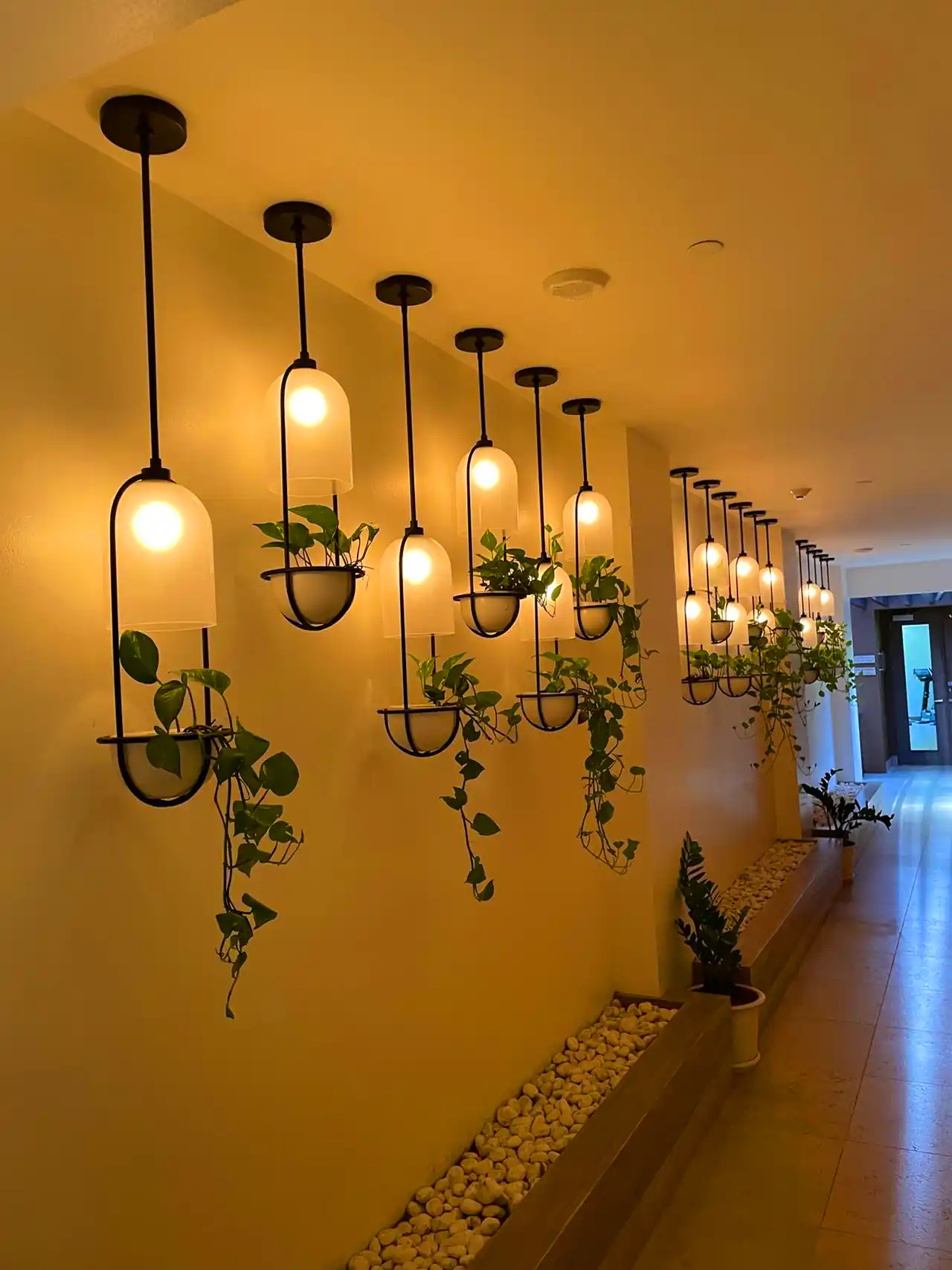 چراغ تزئینی چوبی دستساز