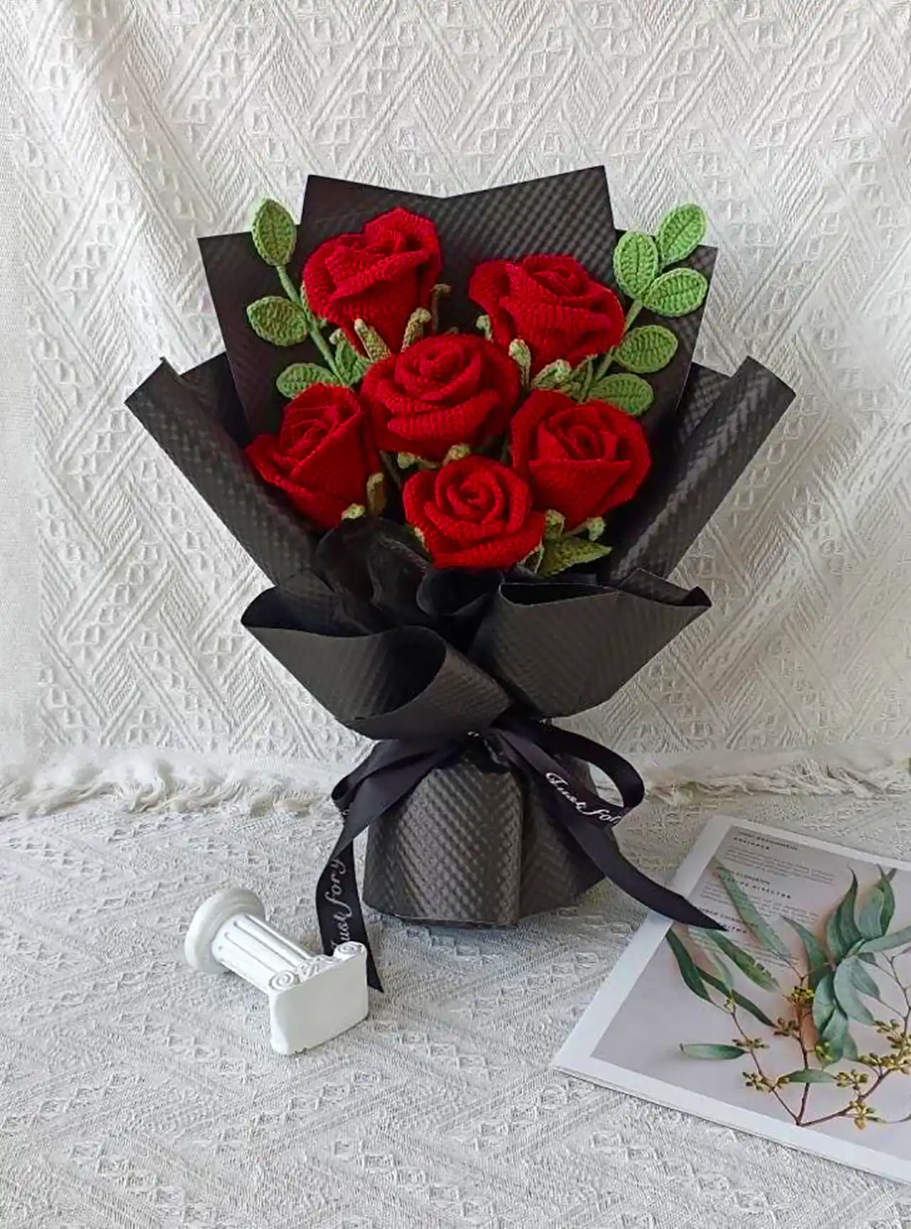 دسته گل بافتنی ماندگار و شیک 