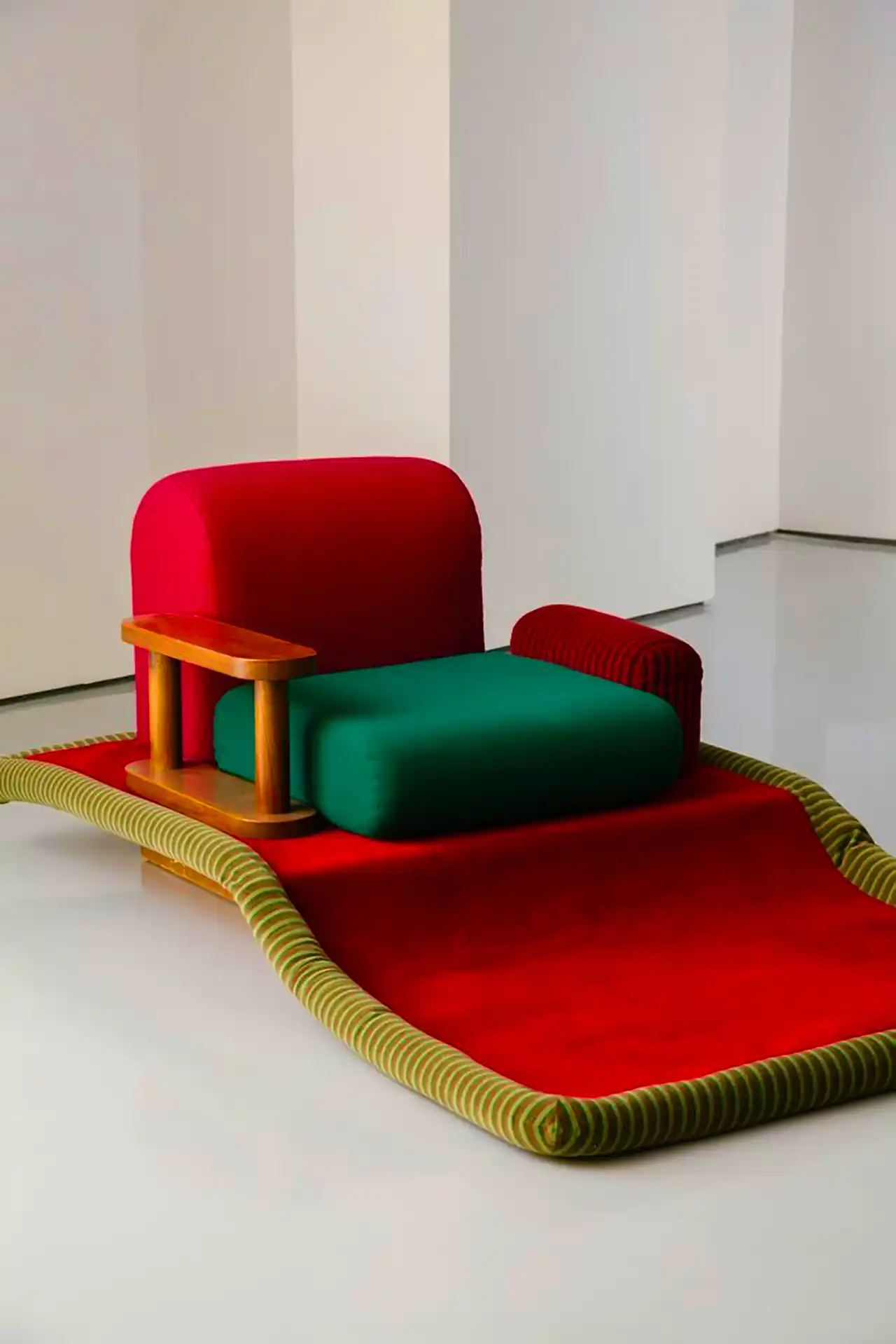 صندلی مدرن پارچه ای خاص