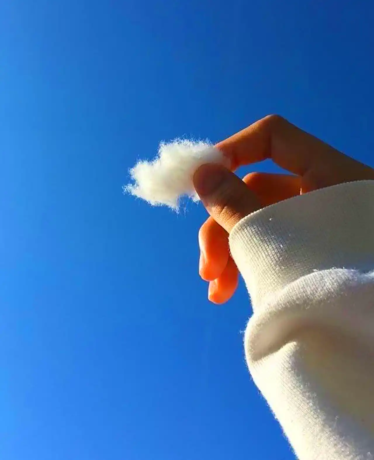تصویرسازی مینیمال با ابرها