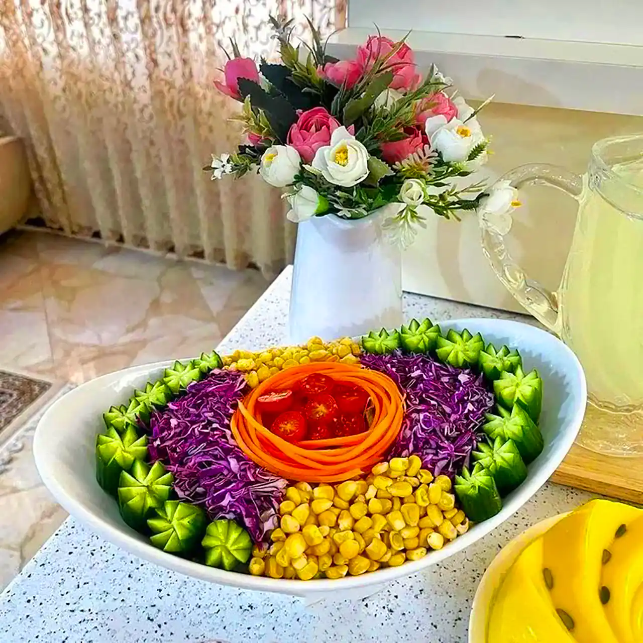 تزئین سالاد مجلسی رنگی