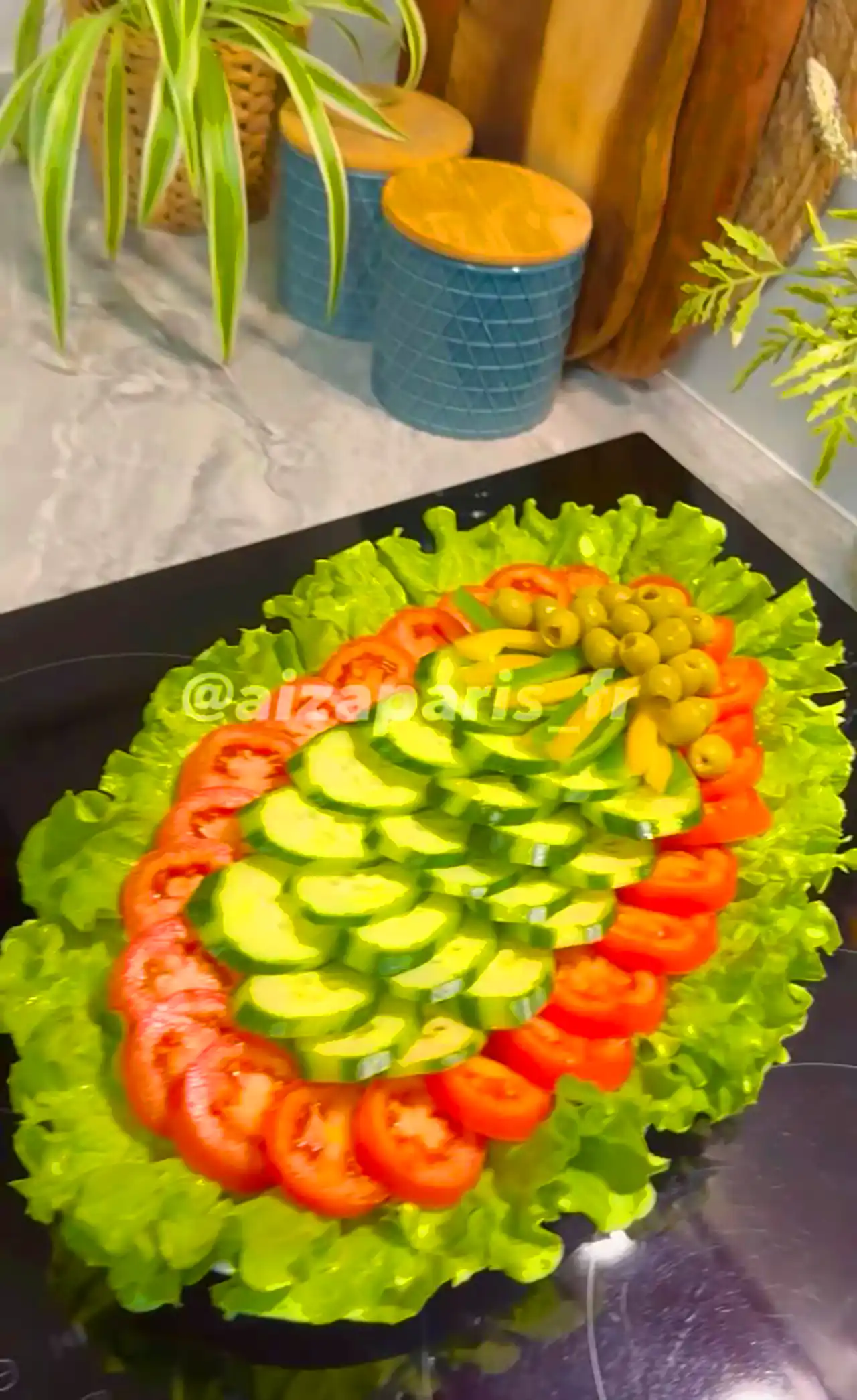 تزئین سالاد مجلسی رنگی