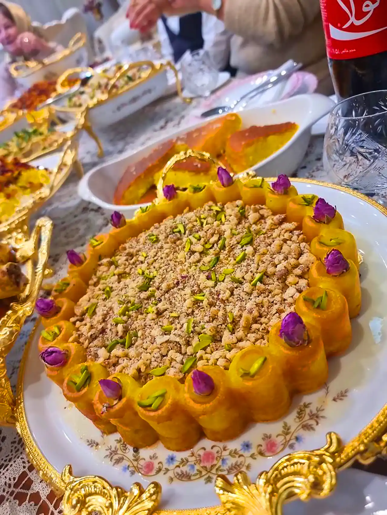 تزئین غذای سنتی ایرانی