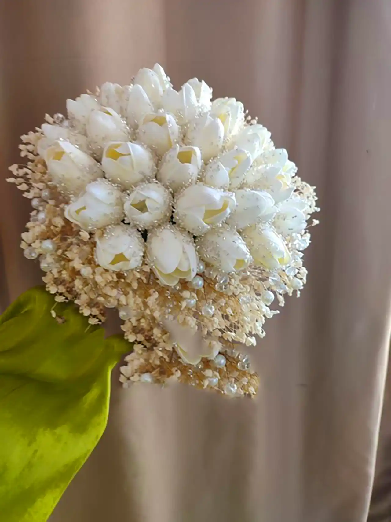 دسته گل عروس سفید