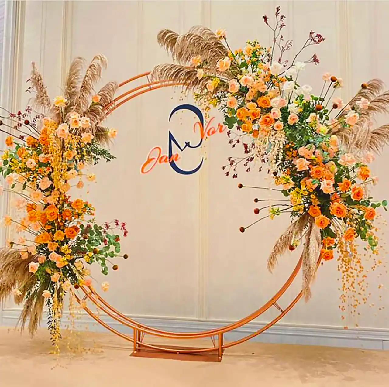 حلقه گل برای فرمالیته عروس و داماد