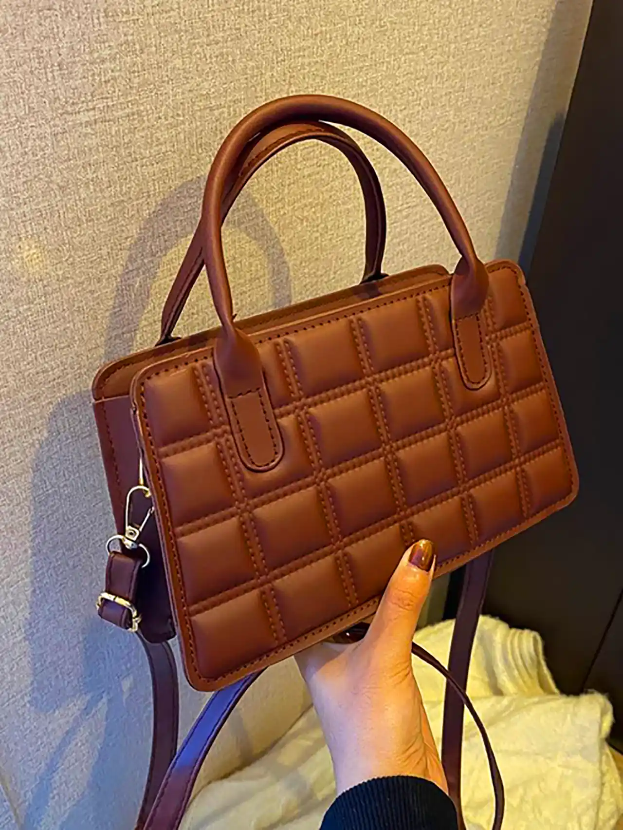 کیف قهوه ای شکلاتی