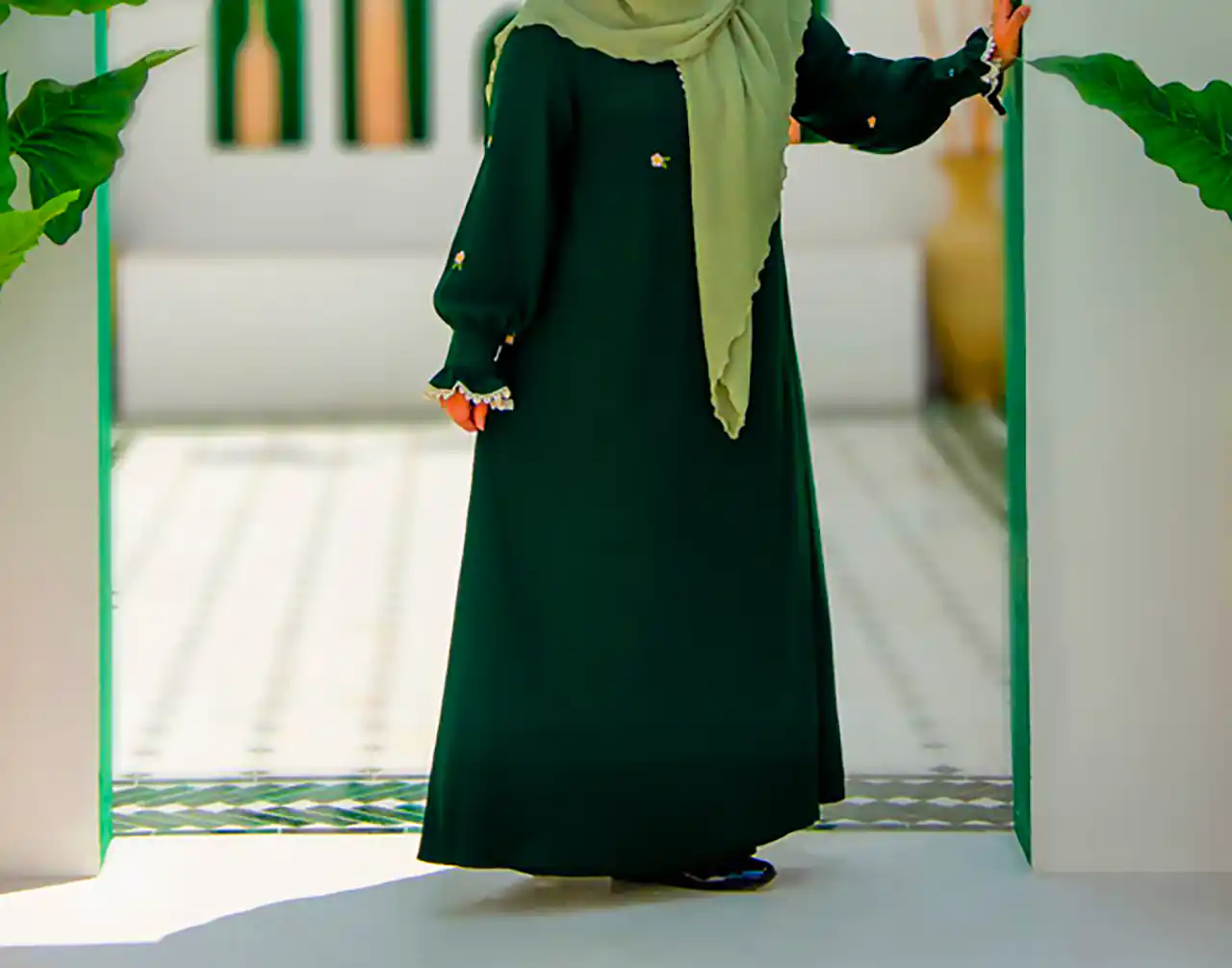 مانتو مزونی طرح کلاسیک زنانه 
